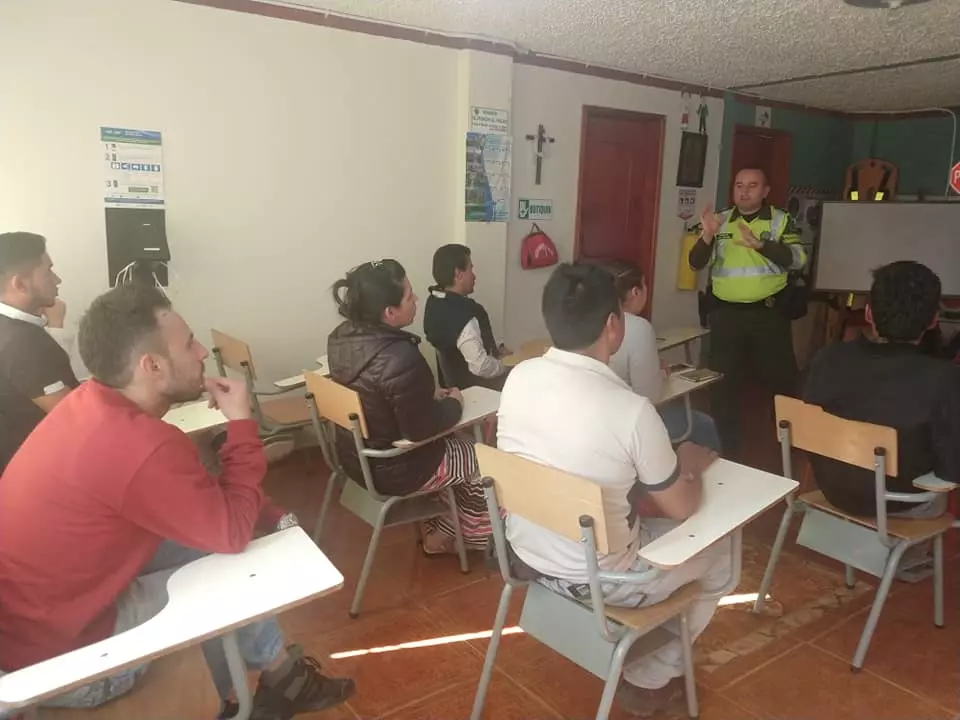 Curso de Licencia de Conducir Básico